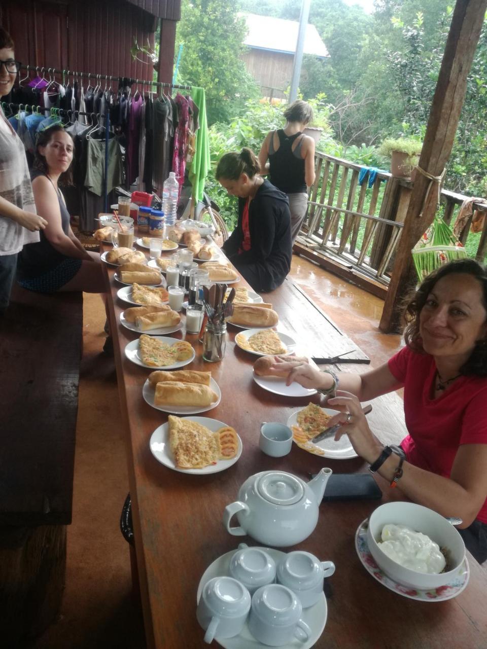 Bee Bee'S Chalets Home Stay And Trekking Banlung Εξωτερικό φωτογραφία
